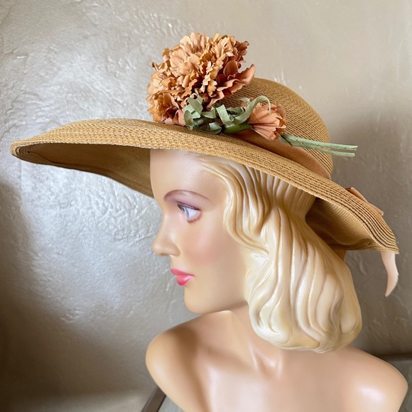 TIMELESS 1950\'S GOLD STRAW WIDE BRIM HAT + FABRIC FLOWERS + VELOUR BAND main image 12